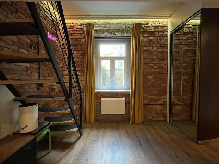 Apartman V Srdci Bratislavy Pozsony Kültér fotó
